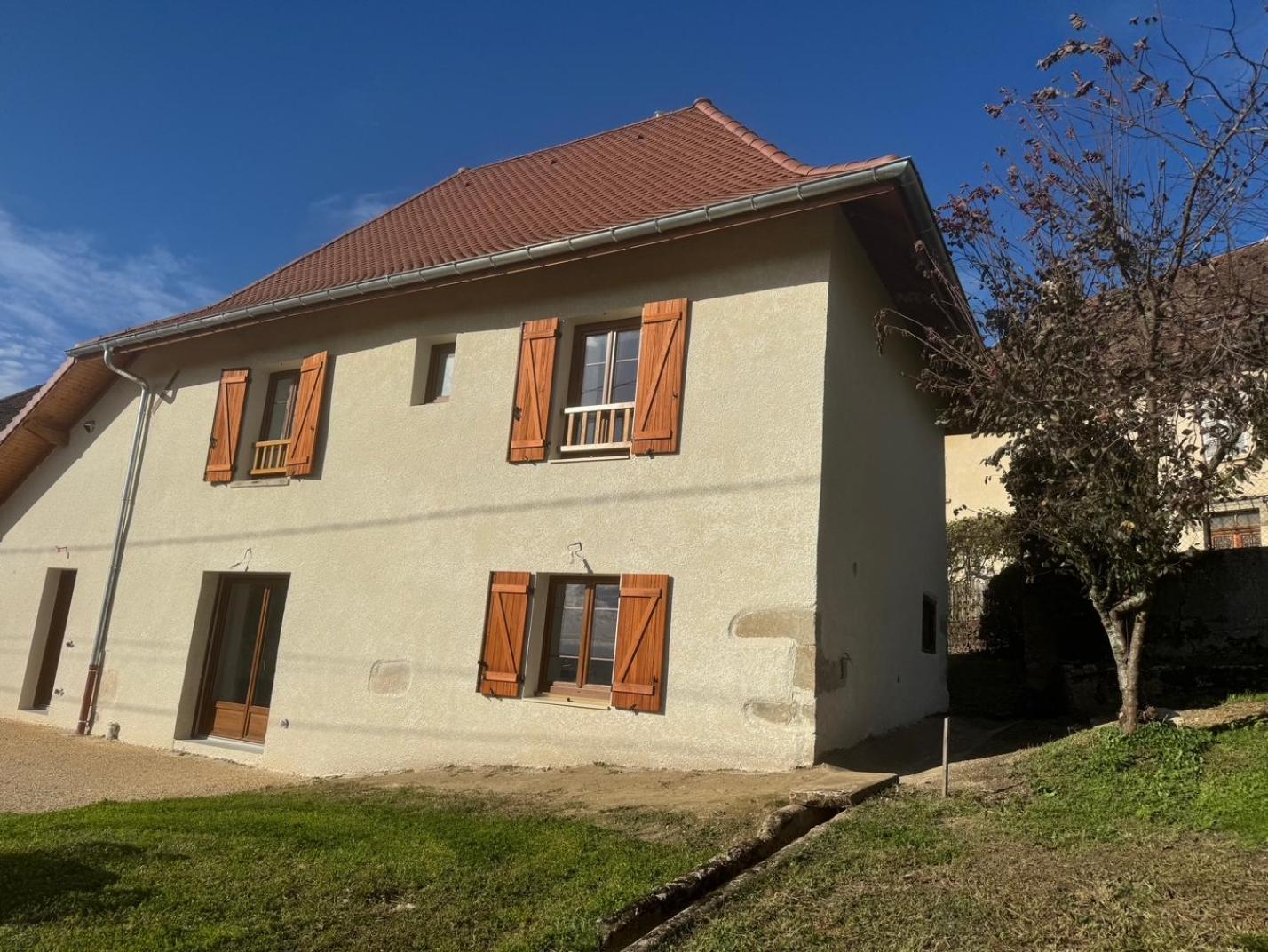 Maison Leonora Saint-Genix-sur-Guiers Buitenkant foto